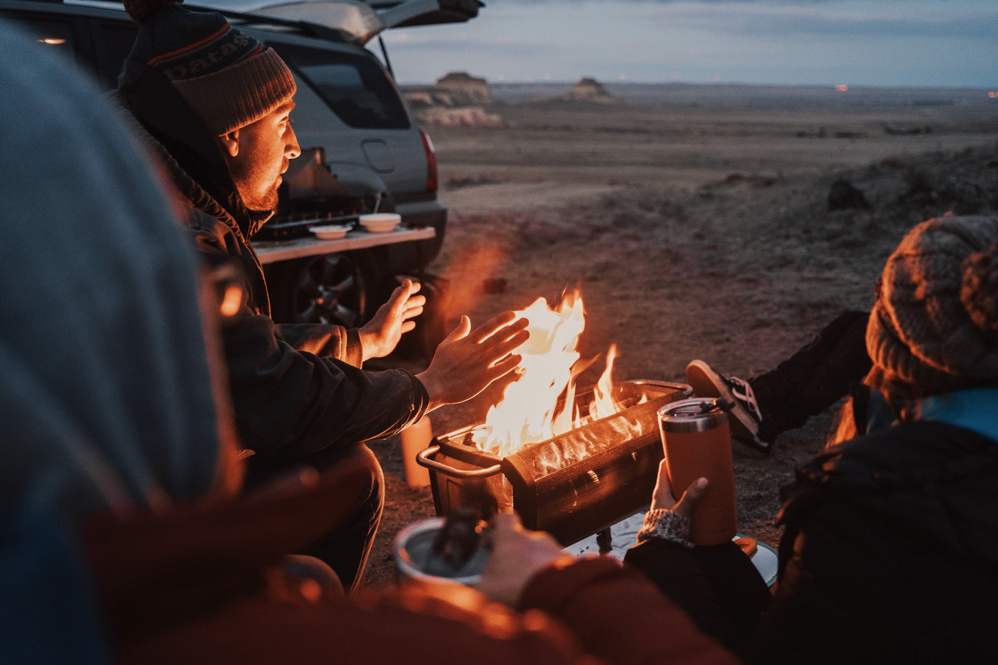 BioLite FirePit+ Einfach genial - Feuerstelle, Grill und Powerbank in einem